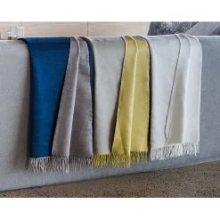 Aranda Plaid Amanda Reversible Plain - Tissu - Blanc pur -France Couvertures Soldes Boutique 1000150567 190125 10173400034 MOOD GALLERYIMAGES P000000001000150567 mood