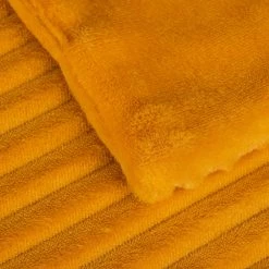 Gözze Plaid Cord - Polyester - Jaune moutarde 9 Gözze Plaid Cord - Polyester - Jaune moutarde -France Couvertures Soldes Boutique 1000243388 210305 14334500017 DETAILS P000000001000243388