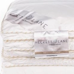Heckett & Lane Couette simple en duvet 4 saisons Gold - Coton / Duvet d’oie - Blanc - 240 x 220 cm -France Couvertures Soldes Boutique 1000255668 210330 15492800036 DETAILS P000000001000255668