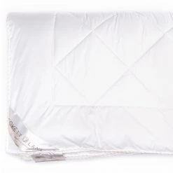 Heckett & Lane Couette double 4 saisons Gold - Fibres creuses - Blanc - 140 x 220 cm -France Couvertures Soldes Boutique 1000255678 210330 15493300090 DETAILS P000000001000255678