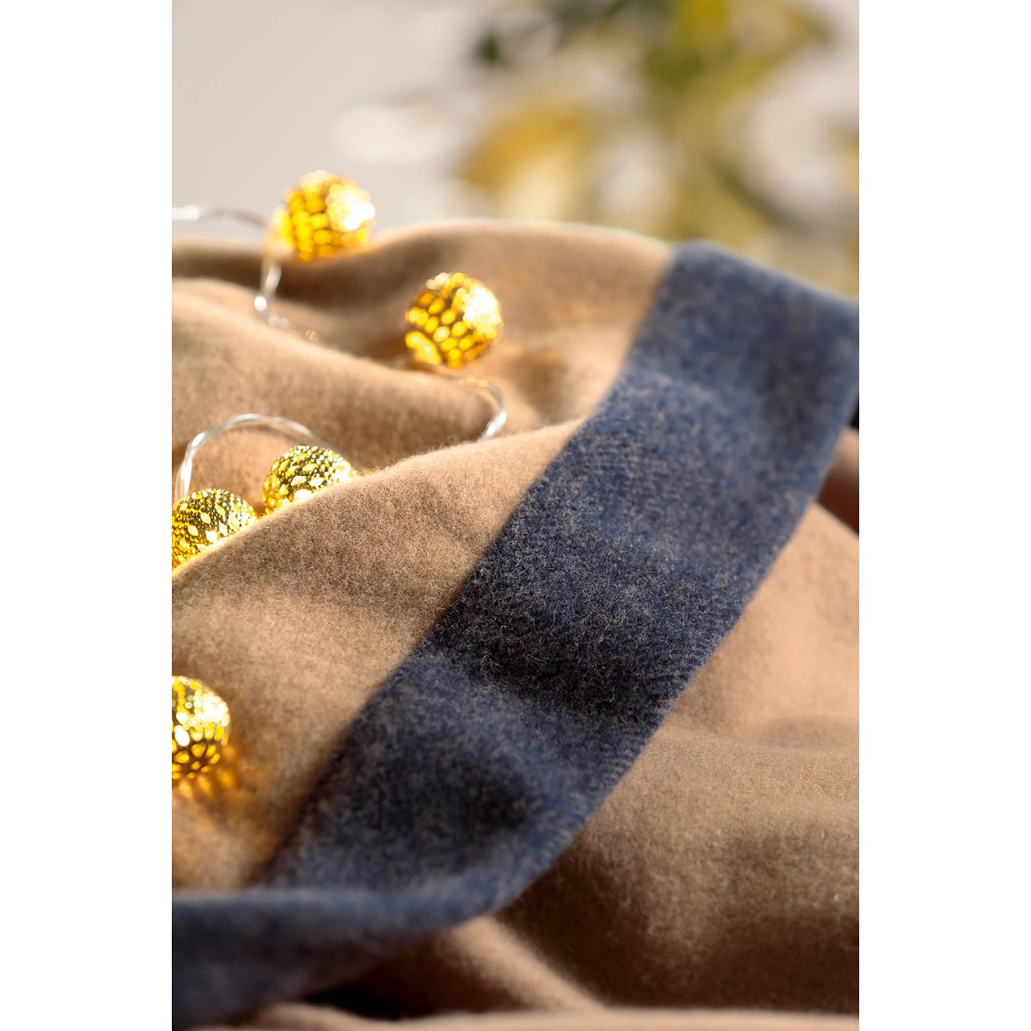 Biederlack Plaid Prado - Laine - Beige / Anthracite 4 Biederlack Plaid Prado - Laine - Beige / Anthracite – Image 2