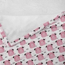Twentyfour Plaid Porcelet - Polyester - Gris / Rose - 125 x 175 cm -France Couvertures Soldes Boutique 1000358742 220621 040 DETAILS P000000001000358742