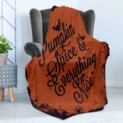 Twentyfour Plaid Potiron - Polyester - Cannelle / Châtaigne - 125 x 175 cm -France Couvertures Soldes Boutique 1000358765 220621 021 MOOD DETAILS P000000001000358765 mood