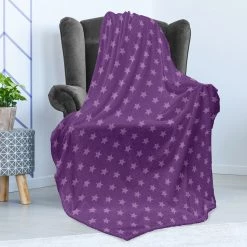 Twentyfour Plaid Star - Polyester - Violet / Mauve - 175 x 230 cm -France Couvertures Soldes Boutique 1000358774 220621 021 MOOD DETAILS P000000001000358774 mood