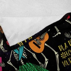 Twentyfour Plaid Squelette - Polyester - Multicolore - 125 x 175 cm -France Couvertures Soldes Boutique 1000358775 220621 040 DETAILS P000000001000358775