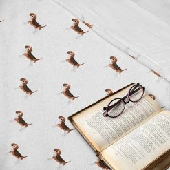 Twentyfour Plaid Beagle - Polyester - Marron / Rubis - 125 x 175 cm -France Couvertures Soldes Boutique 1000358789 220621 022 MOOD DETAILS P000000001000358789 mood