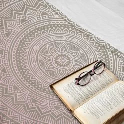 Twentyfour Plaid Mandala - 125 x 175 cm 11 Twentyfour Plaid Mandala - 125 x 175 cm -France Couvertures Soldes Boutique 1000358795 220621 022 MOOD DETAILS P000000001000358795 mood