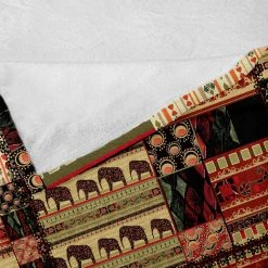 Twentyfour Plaid Afrique - Polyester - Rouge / Noir - 175 x 230 cm 13 Twentyfour Plaid Afrique - Polyester - Rouge / Noir - 175 x 230 cm -France Couvertures Soldes Boutique 1000358819 220621 040 DETAILS P000000001000358819