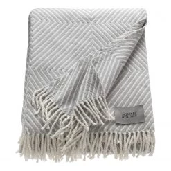 Schöner Wohnen Kollektion Plaid Tebas - Gris lumineux -France Couvertures Soldes Boutique plaid tebas webstoff lichtgrau 4534984